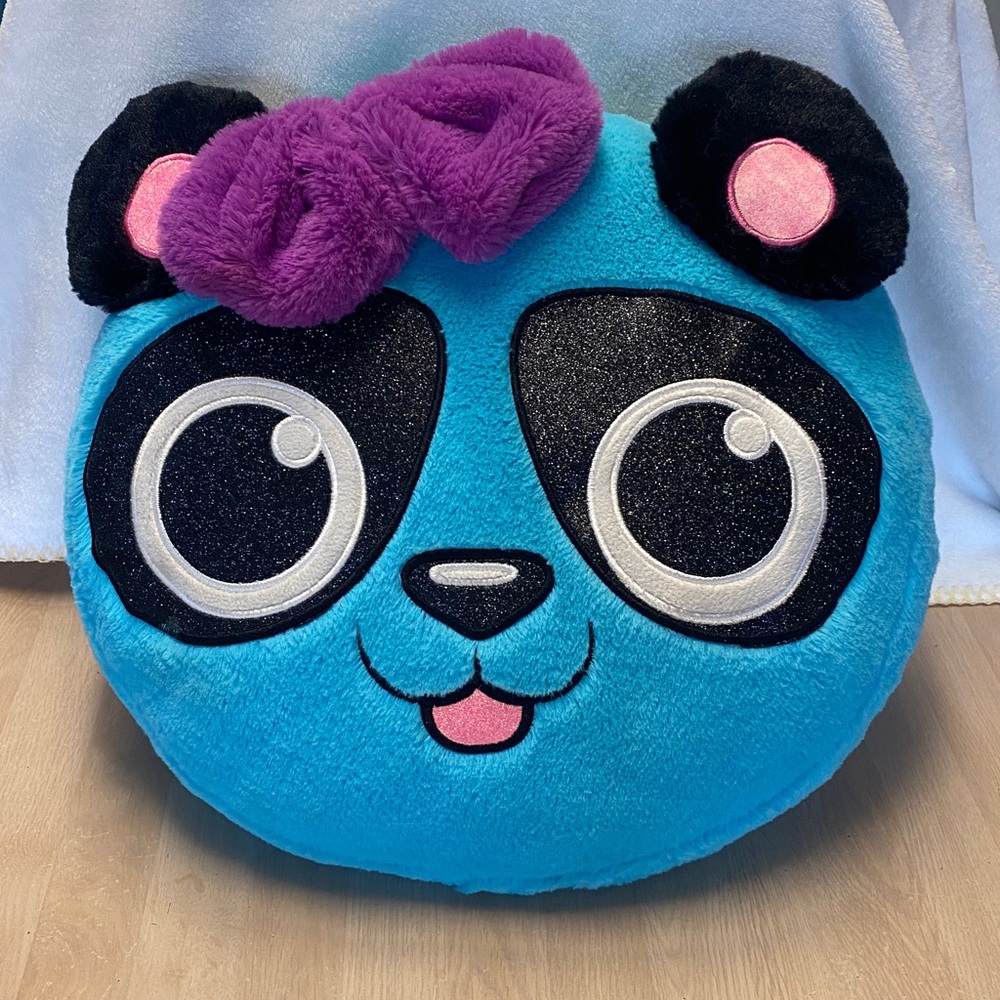Justice 2010 Retired Collectible Bold Panda 14” x 16” Plush Pillow - Picture 2 of 9